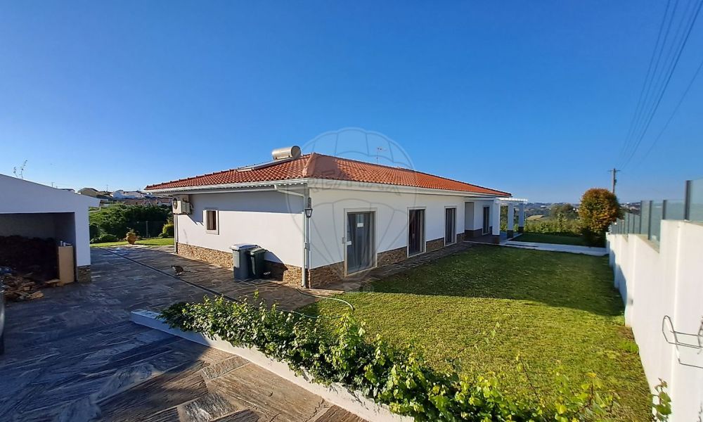 0d3db8fc-35fb-4f00-a602-3f4021f3a4b9