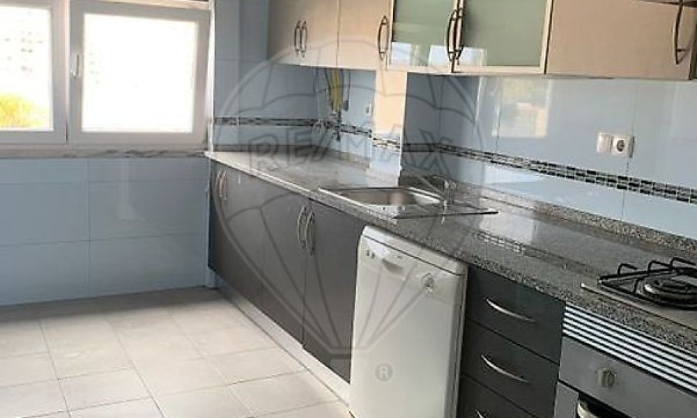 18b8adc8-fdde-4864-8275-9476221ec8ba-1