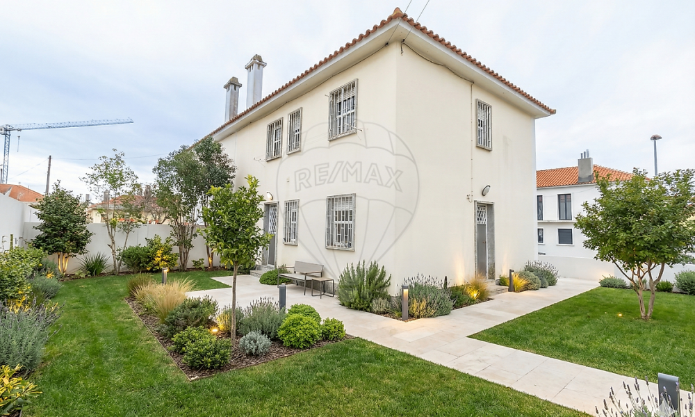 6e4f641f-2964-46c4-b1f1-3aa8b6ab6c40