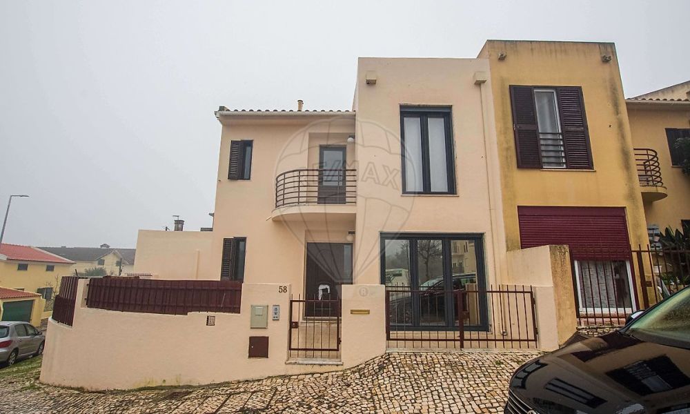 8f5e69f5-6670-4f66-adca-82be0c1788d3