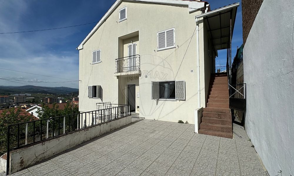 a9441e06-c388-4ee3-9bb4-765c7c762872