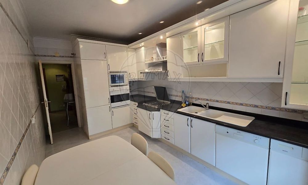 aae2b14f-1490-493b-b17e-d954350a1a96