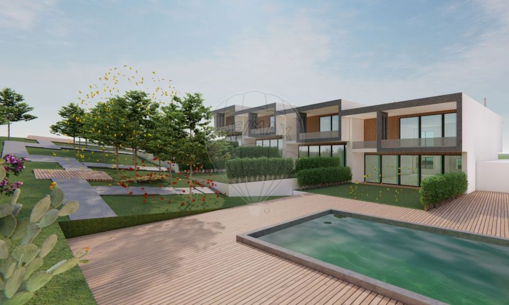 b8c2e7e8-4270-4ef4-8569-264328b72ff3