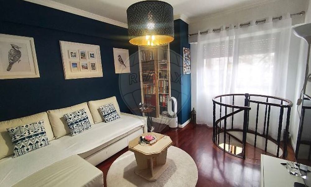 c4dfa3e9-8adf-43cc-8f18-4419896bfc63