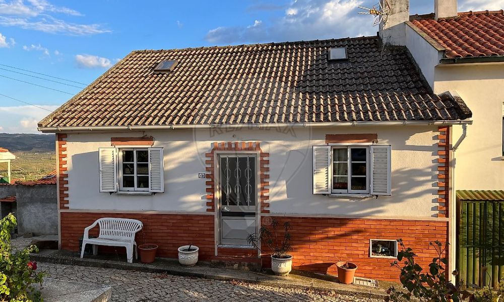 d4b01933-c622-4635-ba72-d84eab0c2da8