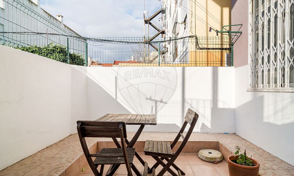 e913e2ae-4d90-4ca5-8b18-4d277f73f7eb