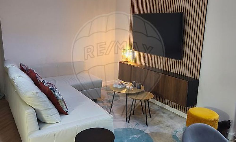 ec490fd7-a162-4ec2-b6a5-8bf6a5a79e6b