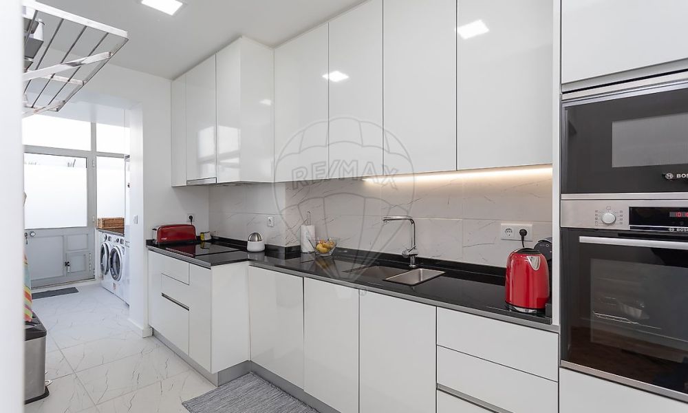 f43a4762-30fb-44a8-9b5b-efacff1bbc2e