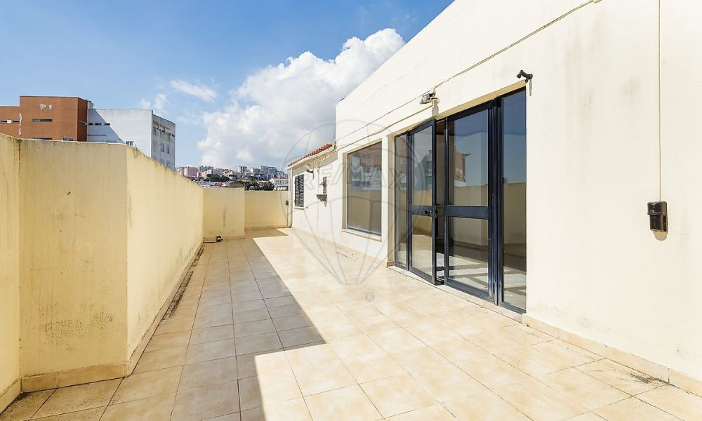 fa506384-9932-4b24-9b37-6f2736365f13